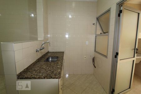 Apartamento à venda com 76m², 2 quartos e 1 vagaCozinha