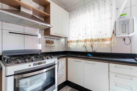 Casa à venda com 183m², 3 quartos e 3 vagas Casa à venda com 183m², 3 quartos e 3 vagasCozinha
