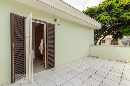 Casa à venda com 280m², 3 quartos e 6 vagas Casa à venda com 280m², 3 quartos e 6 vagasVaranda do Quarto