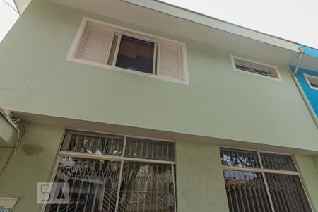 Casa à venda com 280m², 3 quartos e 6 vagas Casa à venda com 280m², 3 quartos e 6 vagasFachada