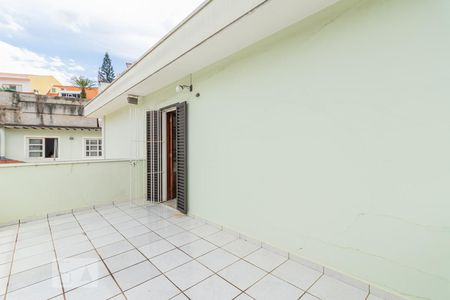 Casa à venda com 280m², 3 quartos e 6 vagas Casa à venda com 280m², 3 quartos e 6 vagasVaranda do Quarto