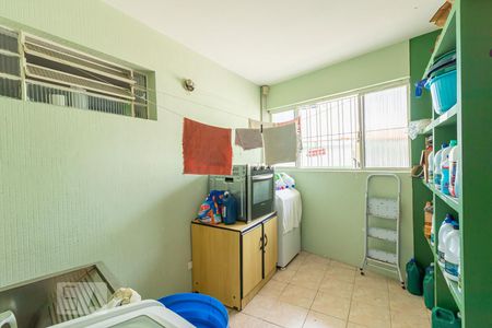 Casa à venda com 280m², 3 quartos e 6 vagas Casa à venda com 280m², 3 quartos e 6 vagasÁrea de Serviço