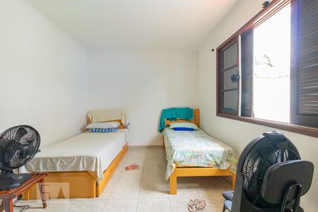 Casa à venda com 280m², 3 quartos e 6 vagas Casa à venda com 280m², 3 quartos e 6 vagasQuarto 1