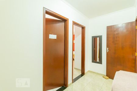 Casa à venda com 280m², 3 quartos e 6 vagas Casa à venda com 280m², 3 quartos e 6 vagasCloset da Suite