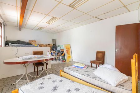 Casa à venda com 280m², 3 quartos e 6 vagas Casa à venda com 280m², 3 quartos e 6 vagasSalão