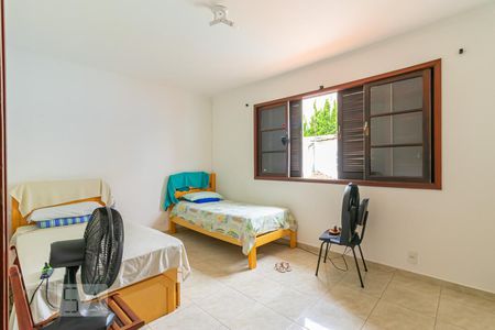 Casa à venda com 280m², 3 quartos e 6 vagas Casa à venda com 280m², 3 quartos e 6 vagasQuarto 1