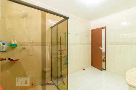 Casa à venda com 280m², 3 quartos e 6 vagas Casa à venda com 280m², 3 quartos e 6 vagasBanheiro da Suite