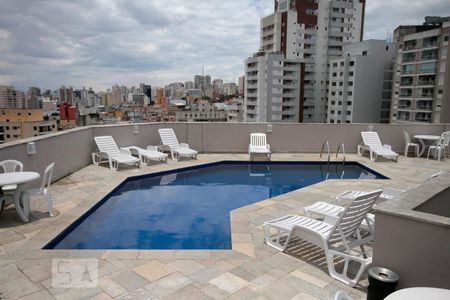 Studio à venda com 50m², 1 quarto e 1 vagaPiscina