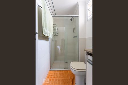 Apartamento à venda com 121m², 2 quartos e 2 vagas Apartamento à venda com 121m², 2 quartos e 2 vagasBanheiro da Suite 2