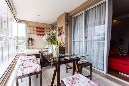 Apartamento à venda com 121m², 2 quartos e 2 vagas Apartamento à venda com 121m², 2 quartos e 2 vagasvaranda