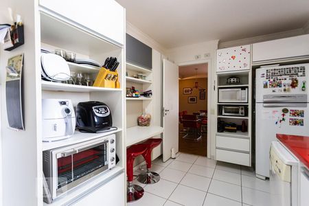 Apartamento à venda com 121m², 2 quartos e 2 vagas Apartamento à venda com 121m², 2 quartos e 2 vagasCozinha