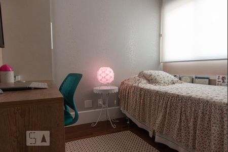 Apartamento à venda com 144m², 3 quartos e 3 vagasSuíte 2