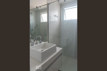 Apartamento à venda com 144m², 3 quartos e 3 vagasBanheiro da Suíte 1