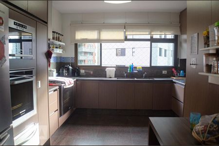 Apartamento à venda com 400m², 4 quartos e 6 vagasCozinha