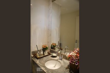 Apartamento à venda com 400m², 4 quartos e 6 vagasLavabo