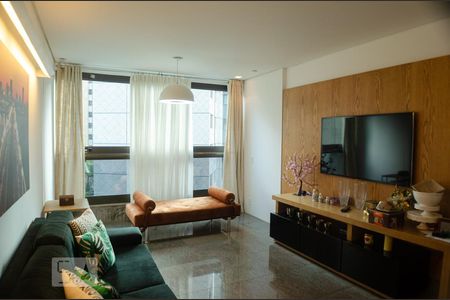 Apartamento à venda com 400m², 4 quartos e 6 vagasSala de TV