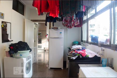 Apartamento à venda com 400m², 4 quartos e 6 vagasÁrea de Serviço