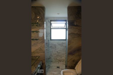 Apartamento à venda com 400m², 4 quartos e 6 vagasBanheiro da Suíte 3