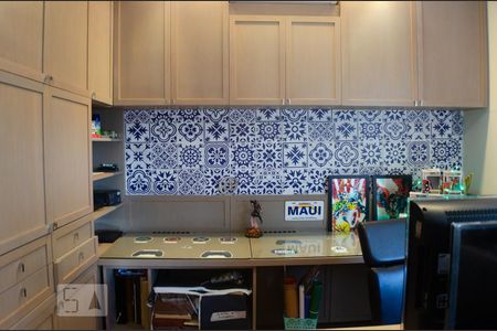 Apartamento à venda com 400m², 4 quartos e 6 vagasEscritório 1