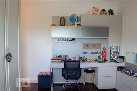 Apartamento à venda com 400m², 4 quartos e 6 vagasSuíte 2