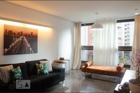 Apartamento à venda com 400m², 4 quartos e 6 vagasSala de TV