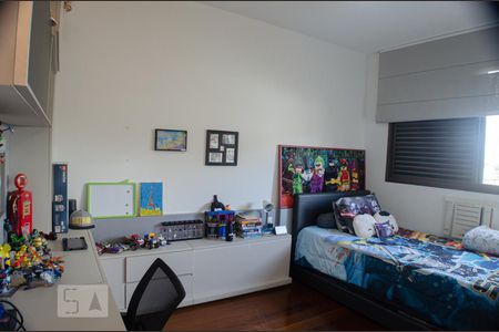Apartamento à venda com 400m², 4 quartos e 6 vagasSuíte 2