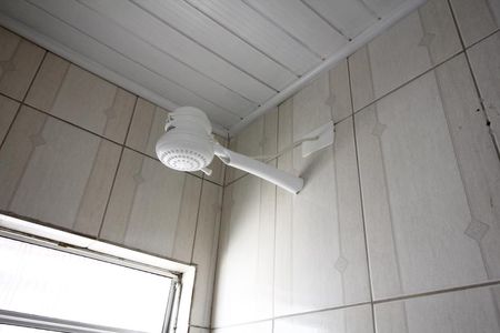 Banheiro de casa para alugar com 1 quarto, 68m² em Vila das Mercês, São Paulo