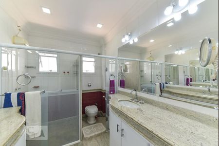 Casa à venda com 280m², 3 quartos e 3 vagas Casa à venda com 280m², 3 quartos e 3 vagasBanheiro Suíte 2