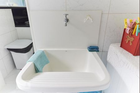 Casa à venda com 280m², 3 quartos e 3 vagas Casa à venda com 280m², 3 quartos e 3 vagasLavanderia