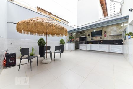 Casa à venda com 280m², 3 quartos e 3 vagas Casa à venda com 280m², 3 quartos e 3 vagasÁrea Externa - Solarium