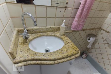 Casa à venda com 280m², 3 quartos e 3 vagas Casa à venda com 280m², 3 quartos e 3 vagasLavabo