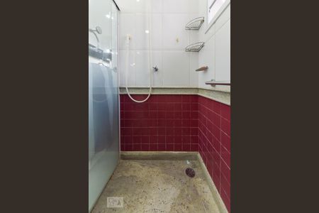 Casa à venda com 280m², 3 quartos e 3 vagas Casa à venda com 280m², 3 quartos e 3 vagasBanheiro Suíte 2