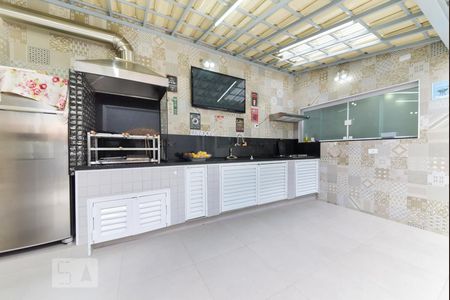 Casa à venda com 280m², 3 quartos e 3 vagas Casa à venda com 280m², 3 quartos e 3 vagasEspaço Gourmet