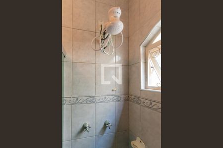 Casa à venda com 170m², 3 quartos e 5 vagas Casa à venda com 170m², 3 quartos e 5 vagasBanheiro Social