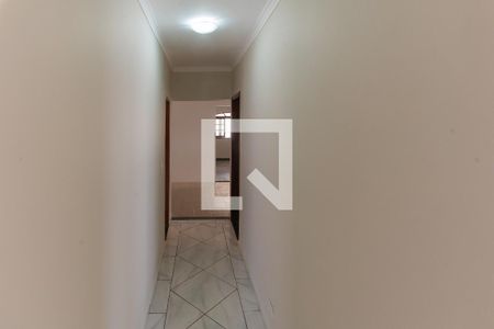 Casa à venda com 170m², 3 quartos e 5 vagas Casa à venda com 170m², 3 quartos e 5 vagasCorredor