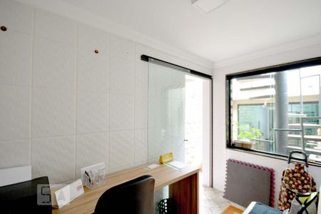 Casa à venda com 110m², 2 quartos e 1 vaga Casa à venda com 110m², 2 quartos e 1 vagaQuarto 3 Fundos