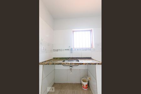 Cozinha de casa para alugar com 2 quartos, 70m² em Caiçaras, Belo Horizonte