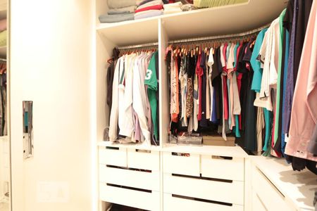 Apartamento à venda com 172m², 3 quartos e 2 vagasCloset do quarto