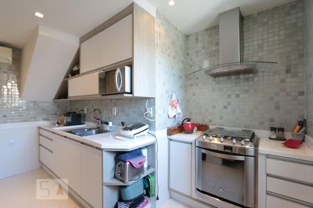 Apartamento à venda com 172m², 3 quartos e 2 vagasCozinha