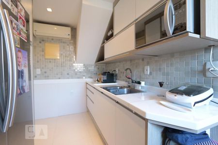 Apartamento à venda com 172m², 3 quartos e 2 vagasCozinha