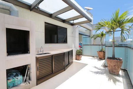 Apartamento à venda com 172m², 3 quartos e 2 vagasChurrasqueira da cobertura