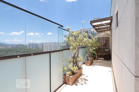 Apartamento à venda com 172m², 3 quartos e 2 vagasCobertura