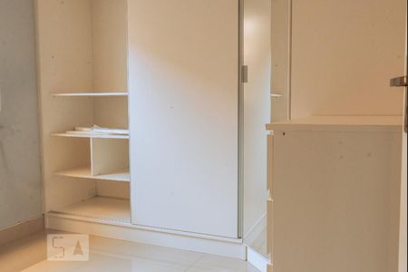 Quarto 2 de casa para alugar com 2 quartos, 78m² em Olaria, Canoas