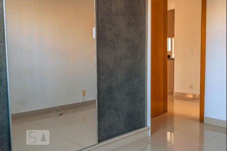 Quarto 1 de casa para alugar com 2 quartos, 78m² em Olaria, Canoas