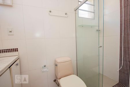 Apartamento à venda com 96m², 2 quartos e sem vaga Apartamento à venda com 96m², 2 quartos e sem vagaBanheiro 2