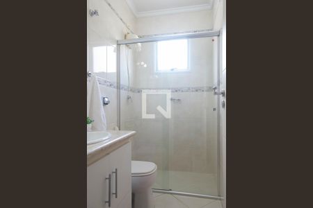 Casa à venda com 200m², 3 quartos e 4 vagas Casa à venda com 200m², 3 quartos e 4 vagasBanheiro quarto 3