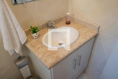 Casa à venda com 200m², 3 quartos e 4 vagas Casa à venda com 200m², 3 quartos e 4 vagasBanheiro quarto 2