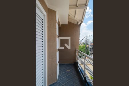 Casa à venda com 200m², 3 quartos e 4 vagas Casa à venda com 200m², 3 quartos e 4 vagasVaranda quarto 1