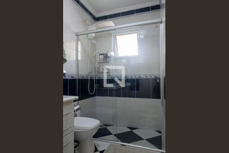 Casa à venda com 200m², 3 quartos e 4 vagas Casa à venda com 200m², 3 quartos e 4 vagasBanheiro quarto 1