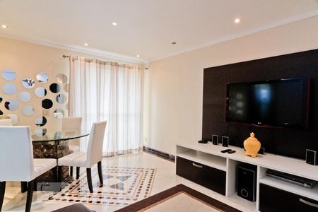 Sala de apartamento para alugar com 2 quartos, 75m² em City América, São Paulo